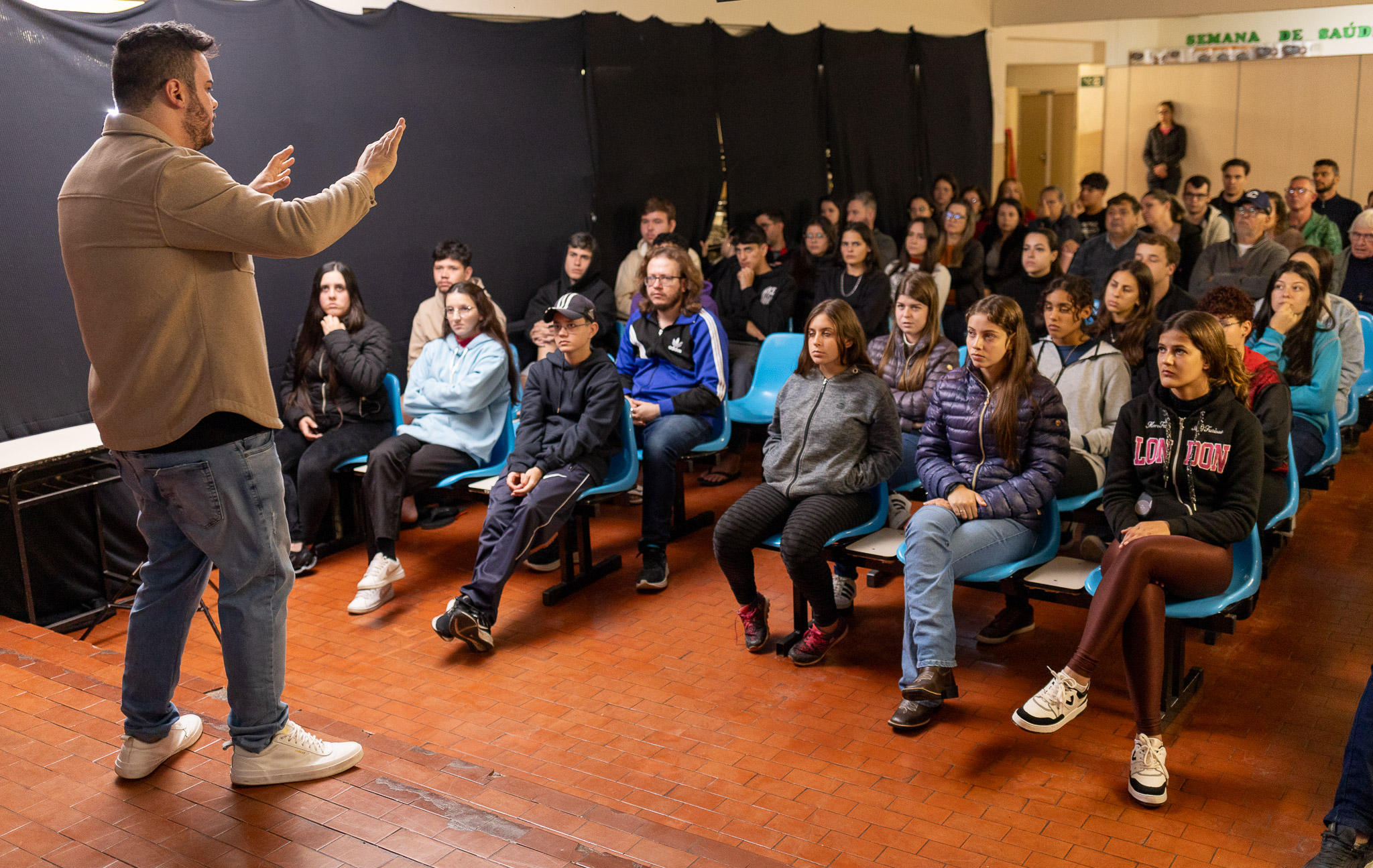 Palestra sobre educação financeira